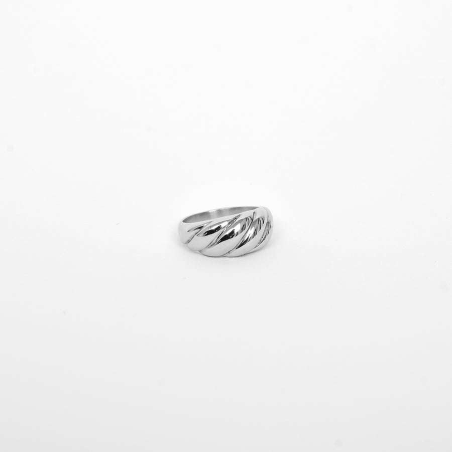 Stainless steel croissant ring silver R003-S