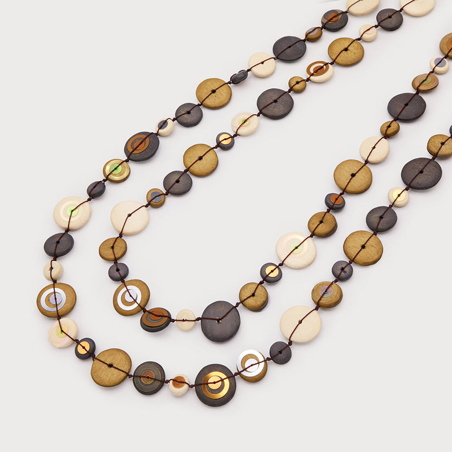 Collier sans fin avec plusieurs disques plats en bois et paillettes 1001-TAN