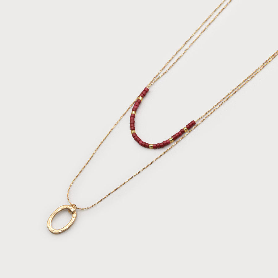 Two layers necklace with glass beads and delicate pendant 1685-BOR-G