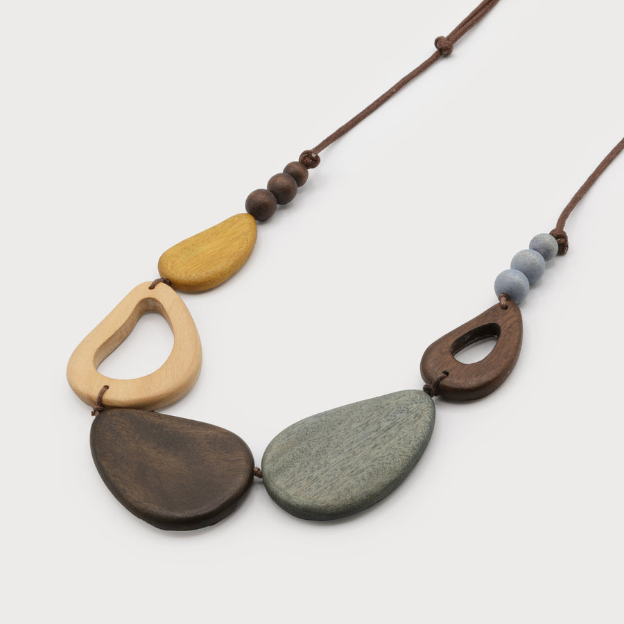 assorted wood pieces on ajustable cord 1715-BRN