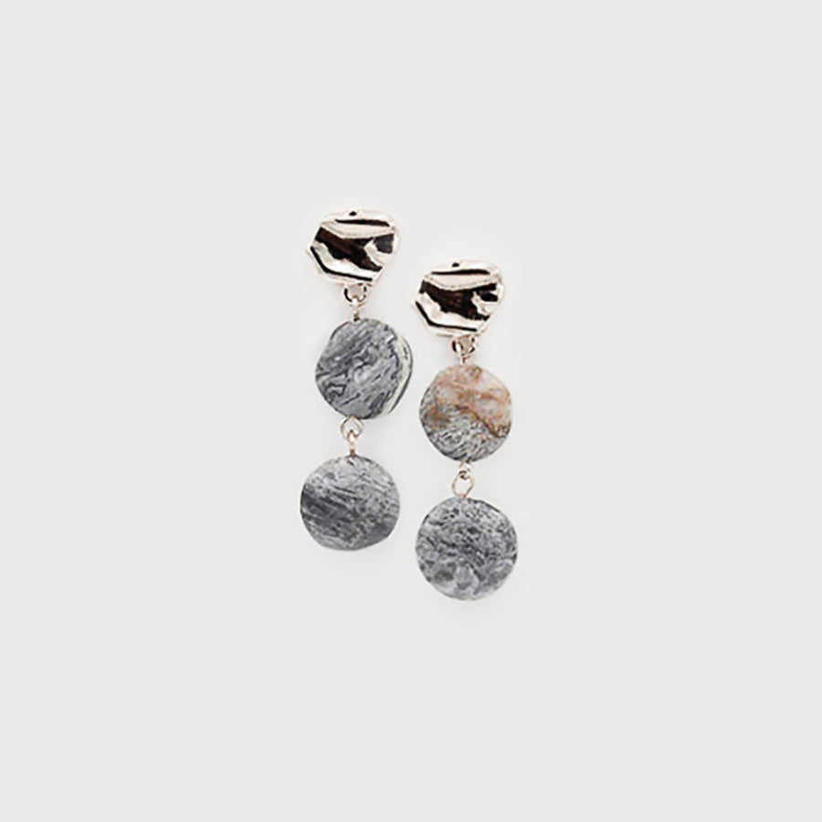 Pendentif disques martelés avec pierres naturelles sur poteaux 2732-GRY-S