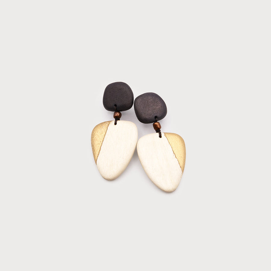 Asymetric wood earrings on posts 2756-TAN