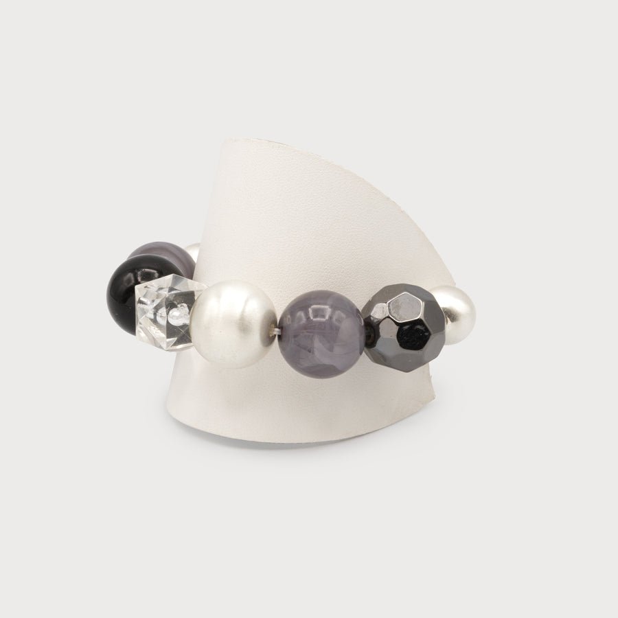 elastic bracelet with a mix of beads and metal. 3291-MXS