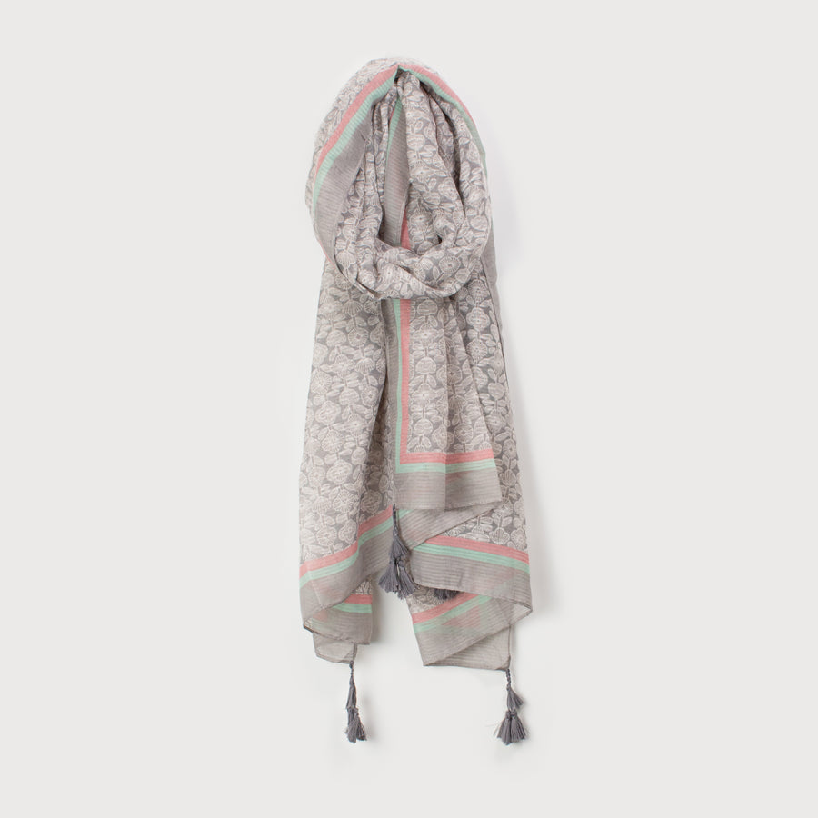 LIGHTWEIGHT PRINTED SCARF WITH POMPOMS 6156-GRY