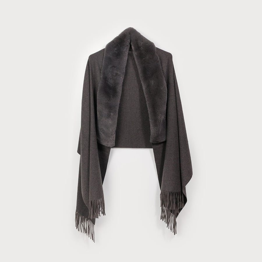 Shawl with faux fur collar and fringes 6190-GRY