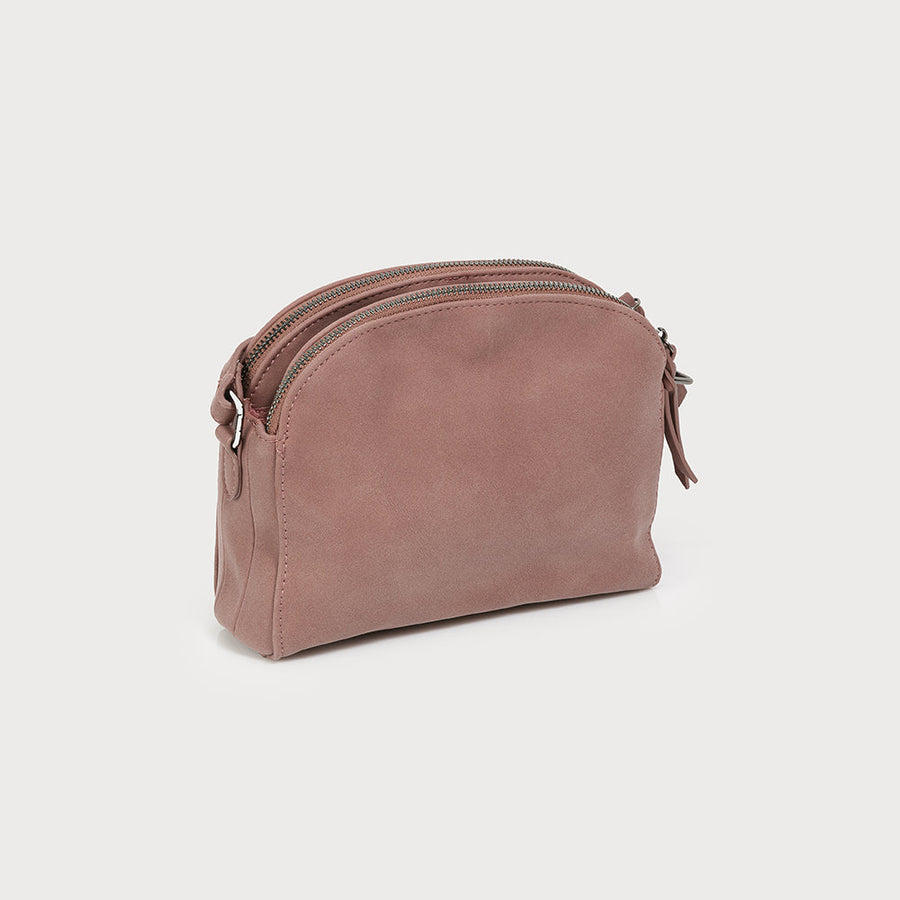 Sac bandoulière demi-lune avec 2 fermetures éclair et fermeture magnétique. Ganse ajustable. Imitation cuir souple 7133-BLH