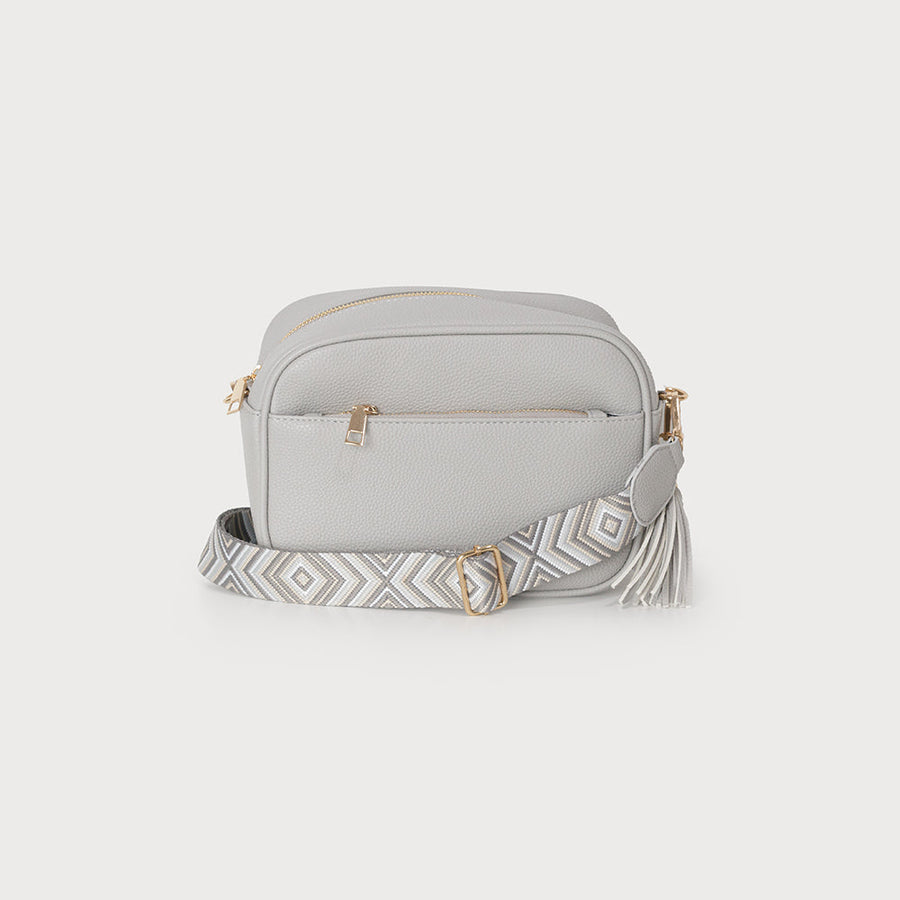 Small camera bag with 2 removable and adjustable straps with 2 zipper closure. Removable tassel 7151-LTG