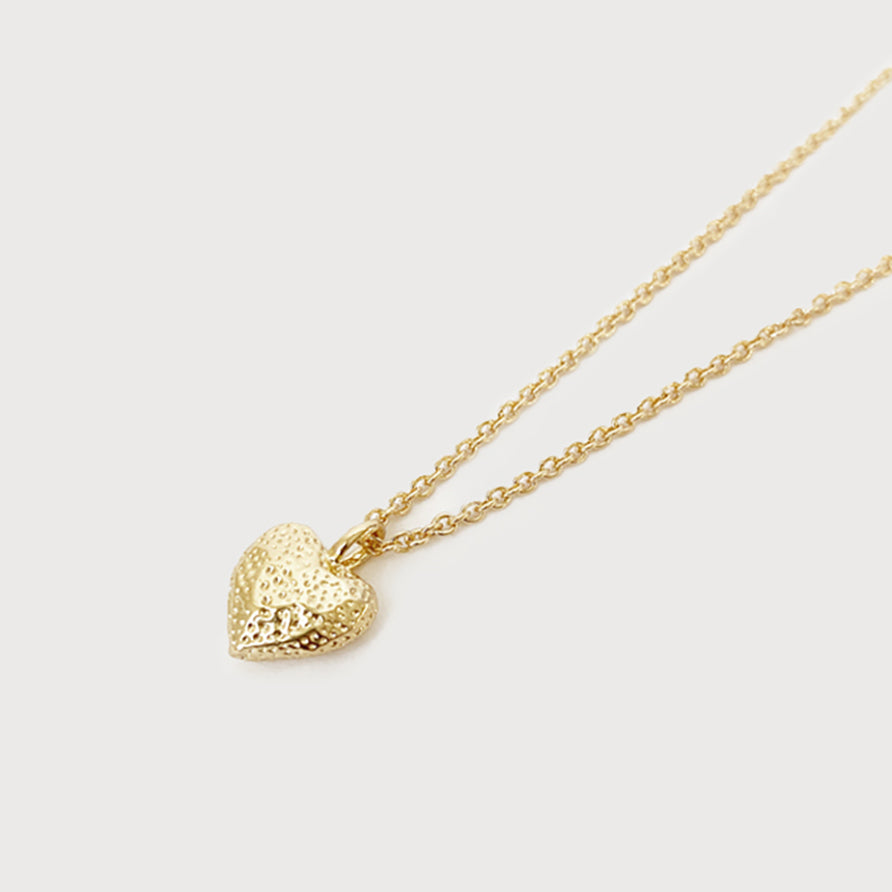 DELICATE CHAIN WITH SMALL HEART PENDANT 1516-GLD
