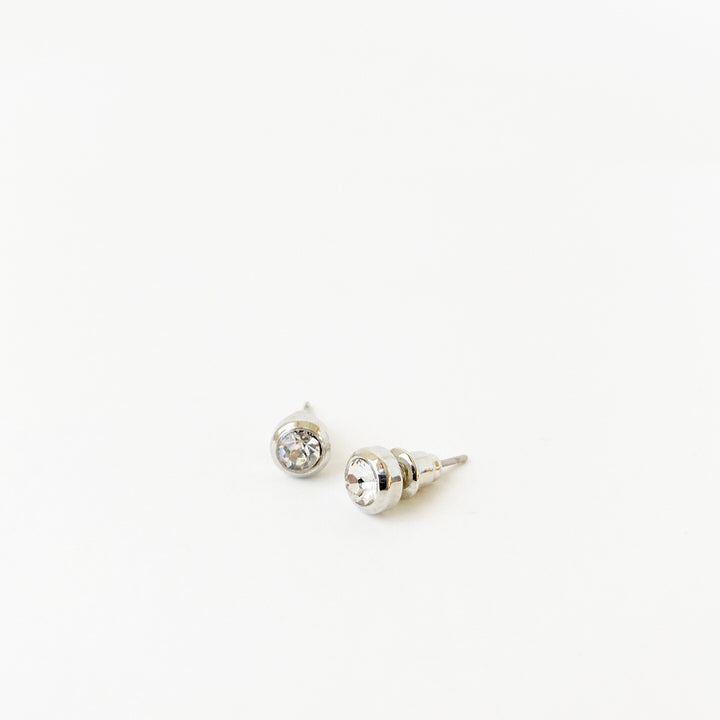 PETITES BOUCLES D'OREILLES AVEC CRISTAL - ARGENT | SMALL CRYSTAL EARRINGS - SILVER