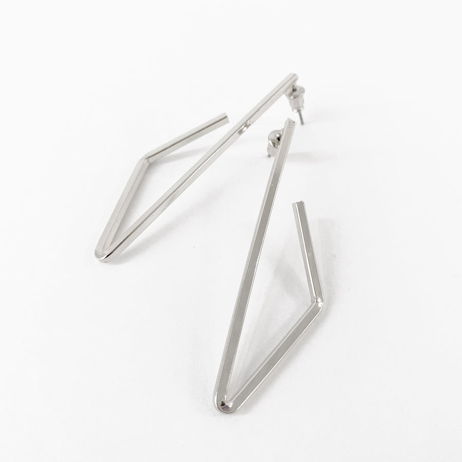 BOUCLES D'OREILLES GEOMÉTRIQUES SUR POSTS - ARGENT | GEOMETRICAL EARRINGS ON POSTS - SILVER