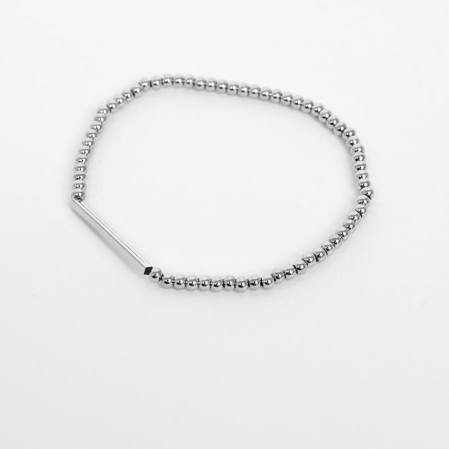 Bracelet argenté extensible en acier inoxydable avec petites perles B001-S