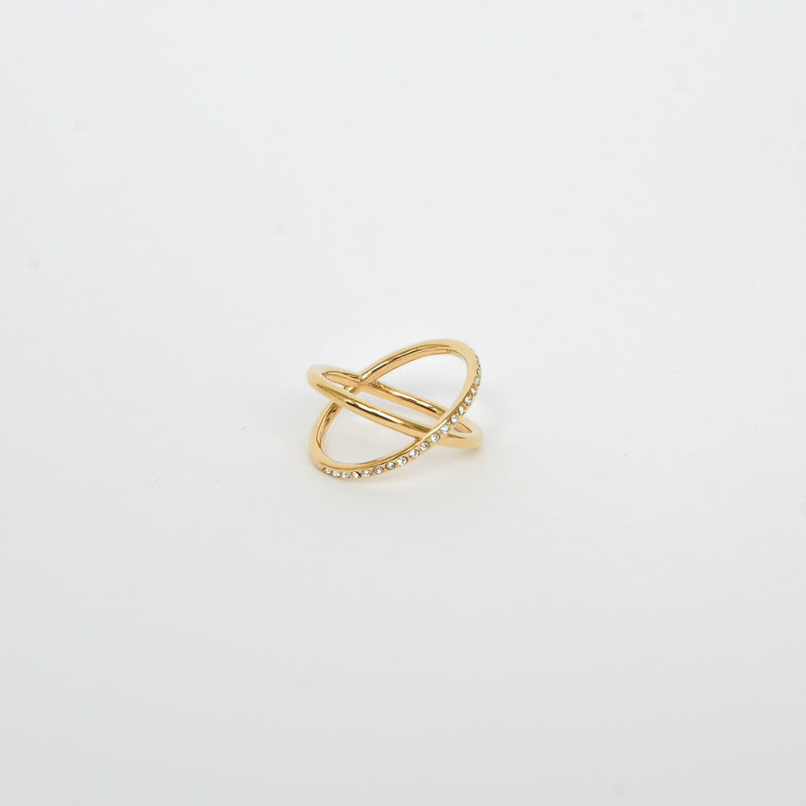 Stainless steel infinity ring with zircons gold R002-G